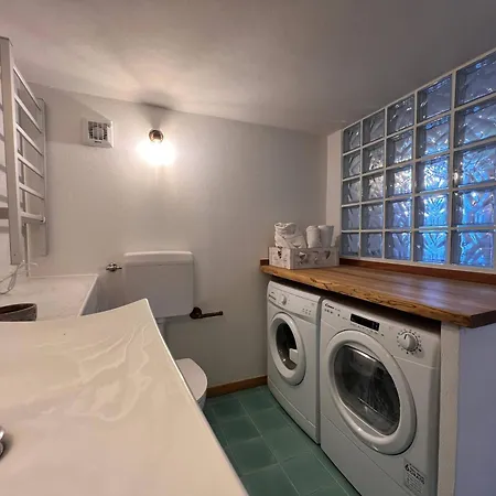 Helene Rose Apartment
